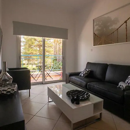 Palm Beach One Bedroom לימסול